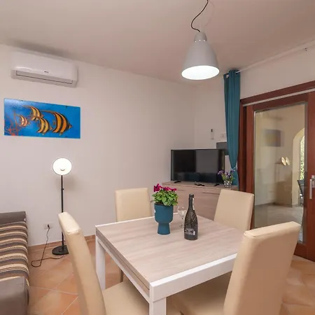 Vakantiehuis Girgolu *