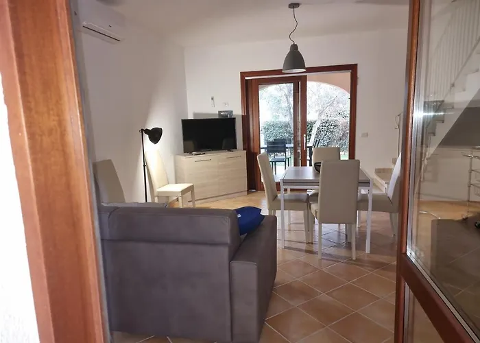 بيت للعطل Girgolu